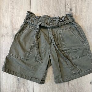 Ralph Lauren Tie Shorts. Size: 25 Color: Khaki Green